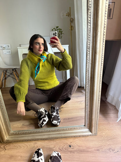 Caperuza mohair y seda Chartreuse edición limitada hecha a mano — detalle 5 | esdeinés
