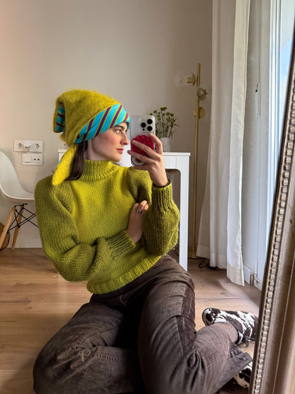 Caperuza mohair y seda Chartreuse edición limitada hecha a mano — detalle 3 | esdeinés