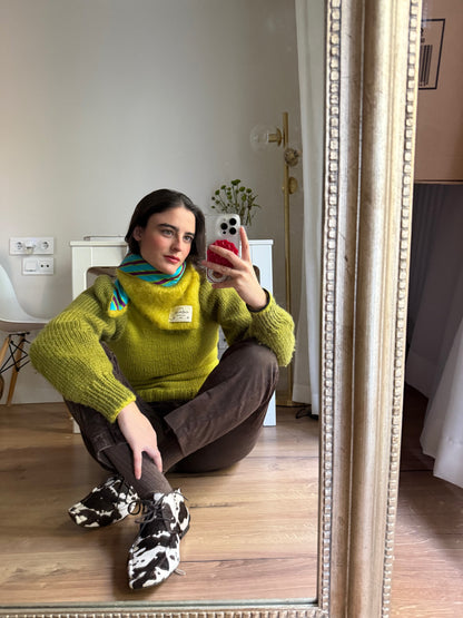 Caperuza mohair y seda Chartreuse edición limitada hecha a mano — detalle 6 | esdeinés