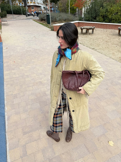 Caperuza mohair y seda azul edición limitada hecha a mano — detalle 2 | esdeinés
