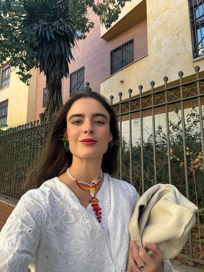 Collar Colibrí artesanal de cristal hecho a mano España — detalle 3 | esdeinés