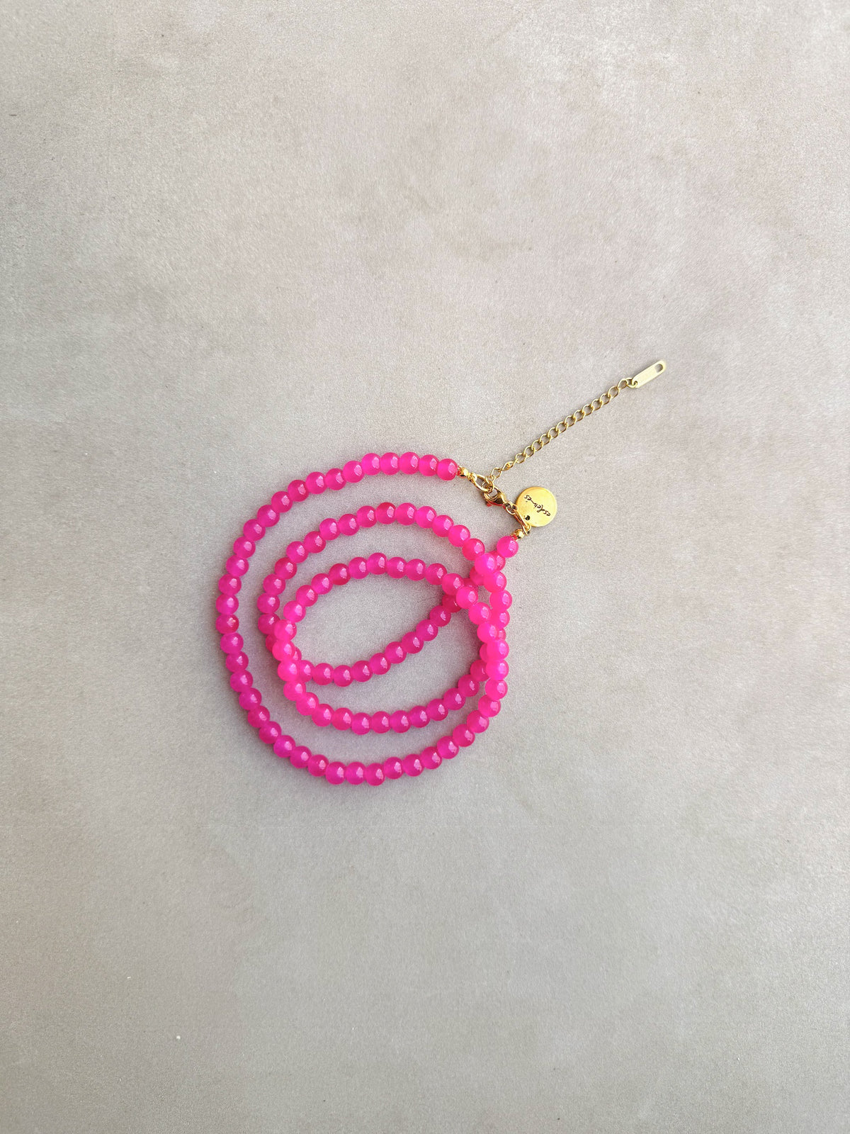 Collar Largo Básico de cristal rosa fucsia, multiposición y hecho a mano | esdeinés
