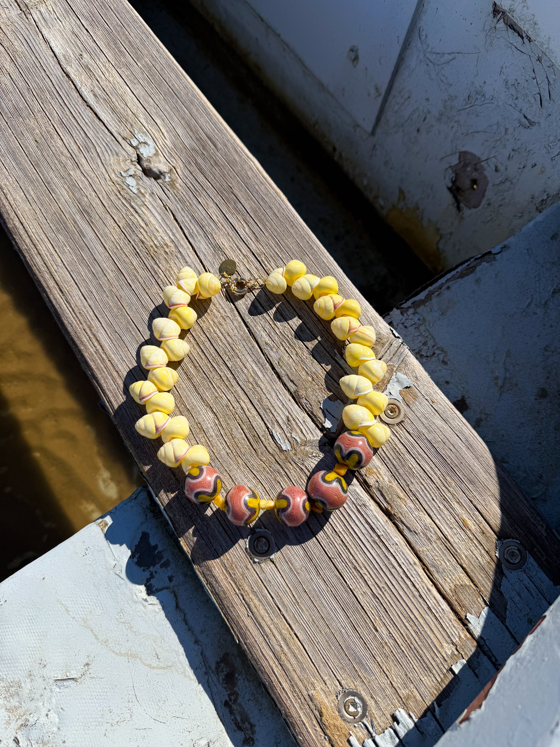 Collar Hawaii artesanal hecho a mano vista | esdeinés